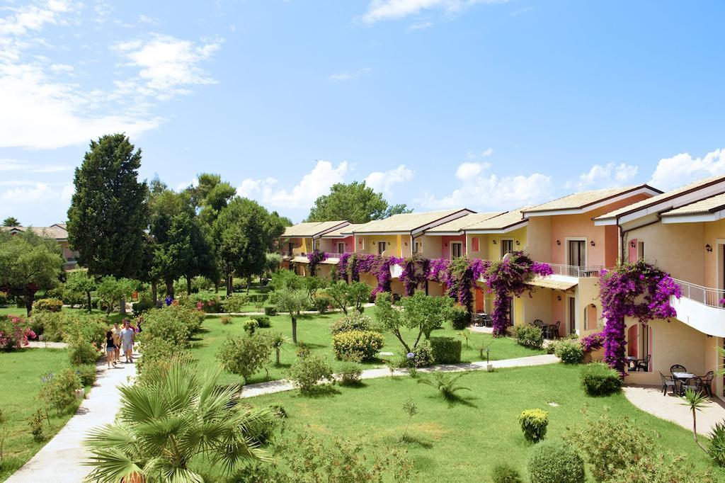 Отель Bv Borgo Del Principe Цамброне Экстерьер фото